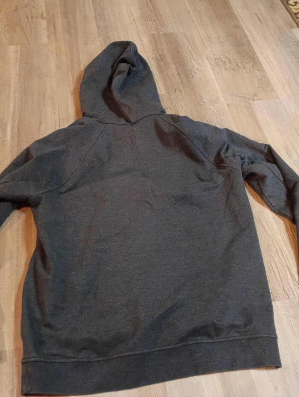 Lululemon - Picture 3 of 6